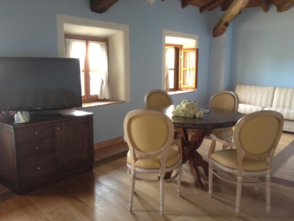 Hotel Cascina Canova Uggiate-Trevano Room photo