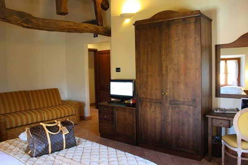 Hotel Cascina Canova Uggiate-Trevano Exterior photo